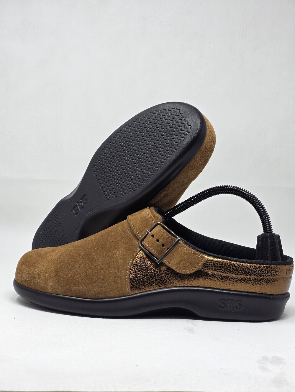 SAS Clogs Shoes Brown Tan Suede Women's Size 8.5 M Slip On With Buckle Pre-owned